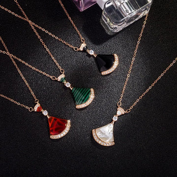 Elegant Diamonds Scallop Skirt Zircon Pendant Necklace Women's Niche Versatile Clavicle Chain Design Classy Fashion Jewelry Gift