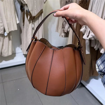 Fashionable bucket bag, designer single-shoulder handbag, luxurious crossbody bag, wallet with detachable pocket