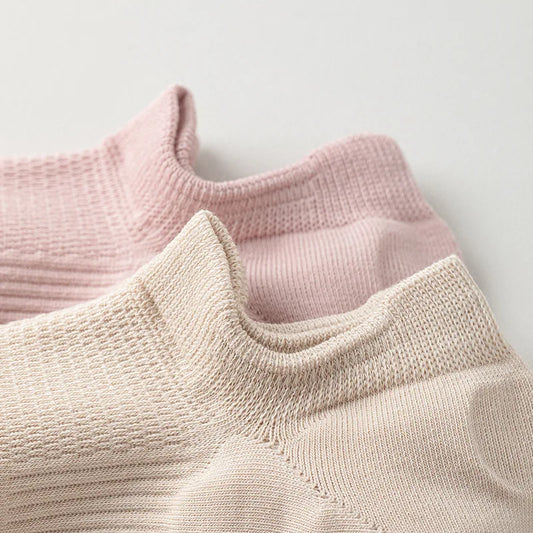 6 Pairs of Women's Cotton Socks Boat Socks Shallow Invisible Short Socks Boneless Seam Non-slip No Heel Solid Color