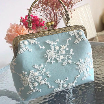Embroidered Evening Handbags Metal Handle Shoulder Bag Versatile Clip Dinner Party Clutch Purse Chain Women Shell Messenger Bags