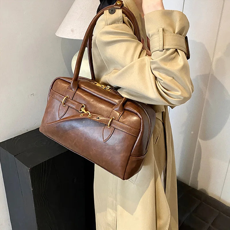 2025 PU leather Women's Shoulder Underarm Bag Fashion Popular handbag Female daily Casual commuting Boston Bowling bag for women