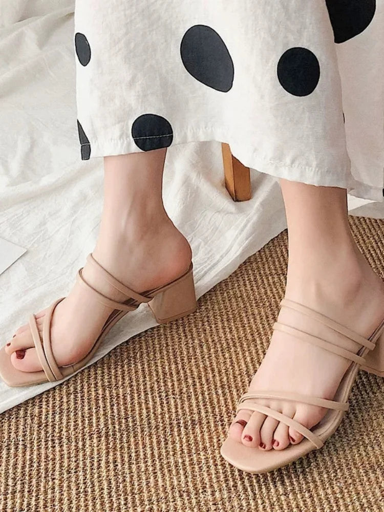 Middle heel sandals for women