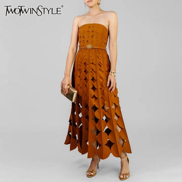 TWOTWINSTYLE Solid Slimming Hollow Out Fashion Dresses for Women Strapless Sleeveless Patchwork Wave Point Dress Female Clothing