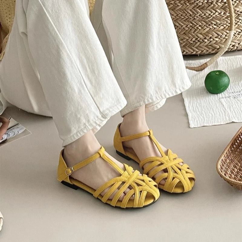 2025 Summer Fashion Weaving Hollow Flat Bottom Baotou Comfortable Soft Bottom Sandals for Women's Casual Versatile Sandals