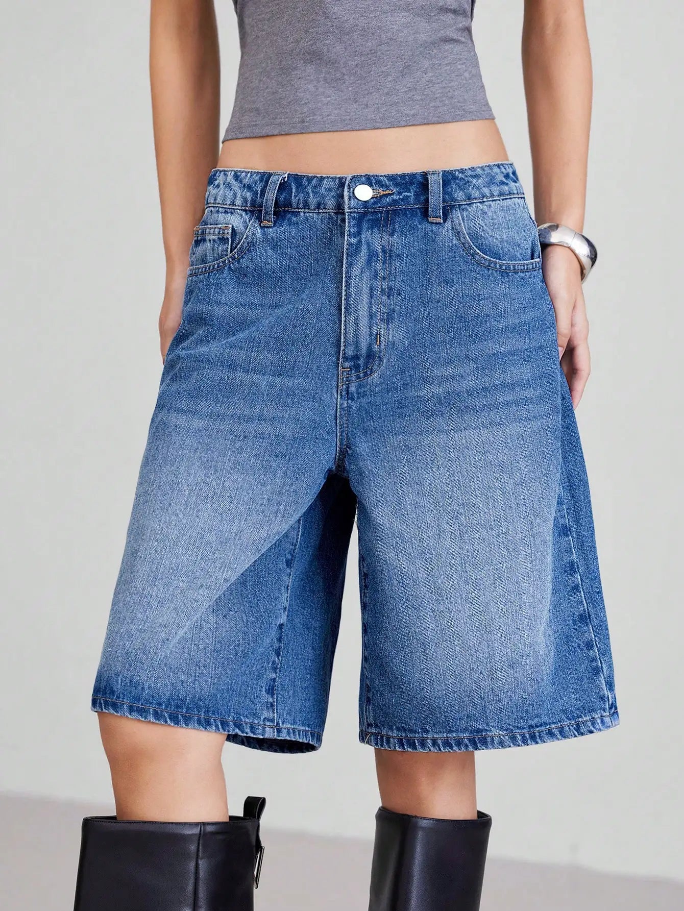 American Retro Style Five-Piece Denim Shorts for Women - Summer Spring 2025 Collection - High-Waisted  Loose-Fitting  Slimming